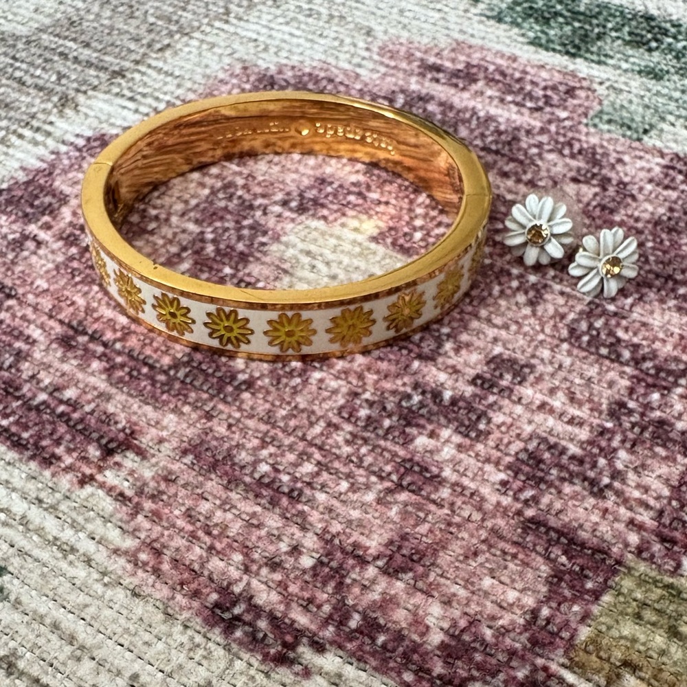 Kate Spade Floral Gold and White Bangle Bracelet